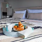 Art Renata With Pool & Sauna וילה *