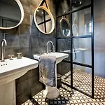 וילה Art Renata With Pool & Sauna רוביני