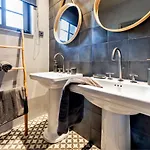 Art Renata With Pool & Sauna וילה