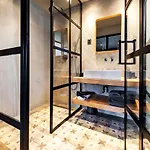 Art Renata With Pool & Sauna רוביני