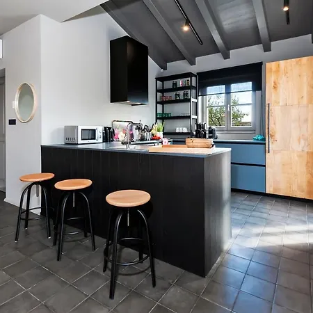 Art Renata With Pool & Sauna