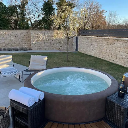 Villa Art Renata With Pool & Sauna Rovinj