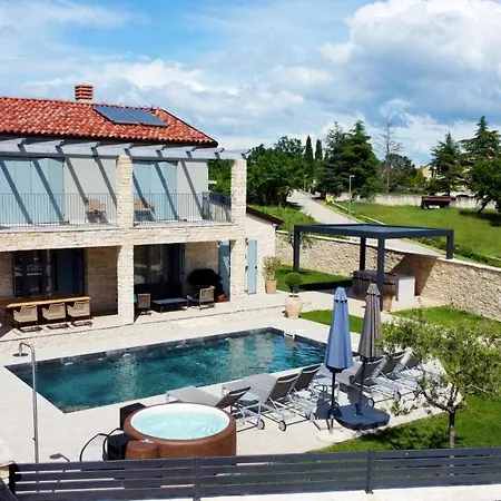 Art Renata With Pool & Sauna Rovinj