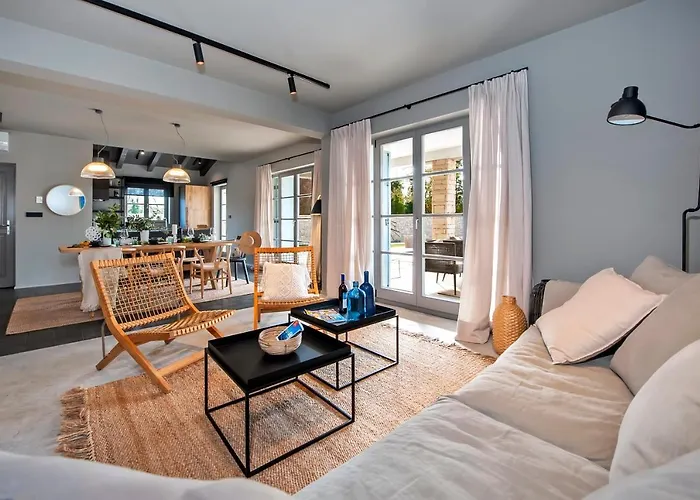 Art Renata With Pool & Sauna Villa