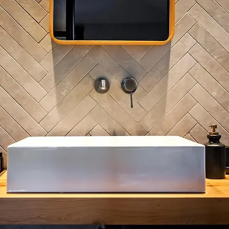 Art Renata With Pool & Sauna * רוביני