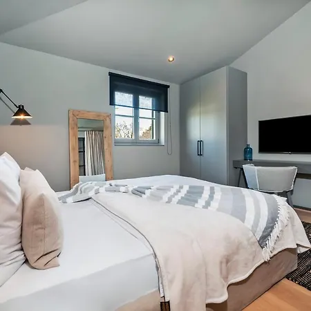 Vila Art Renata With Pool, Hot Tub & Sauna *