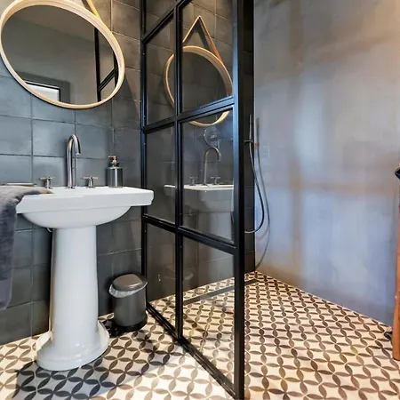 Vila Art Renata With Pool, Hot Tub & Sauna