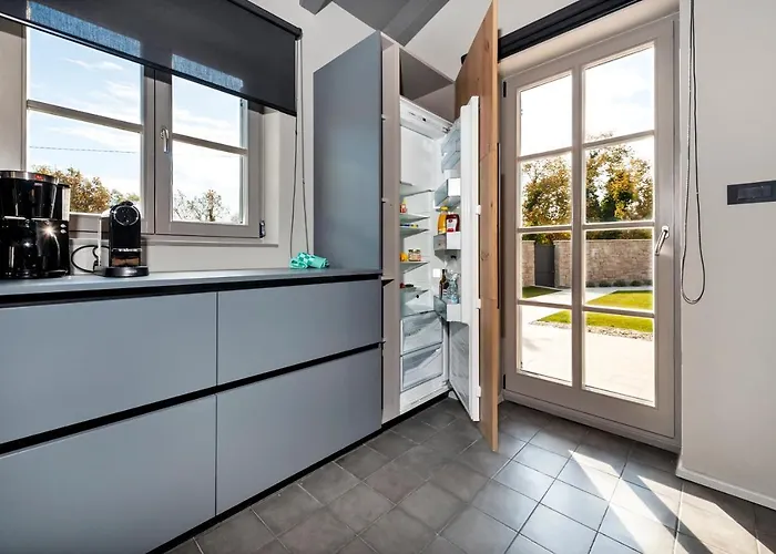 Art Renata With Pool & Sauna Vila *