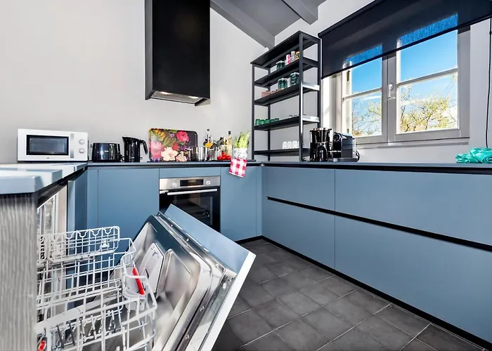 Art Renata With Pool & Sauna Vila