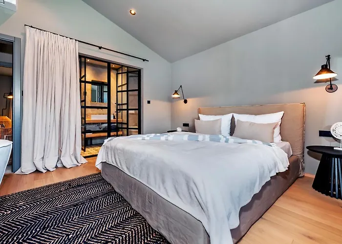 Art Renata With Pool & Sauna * Rovinj