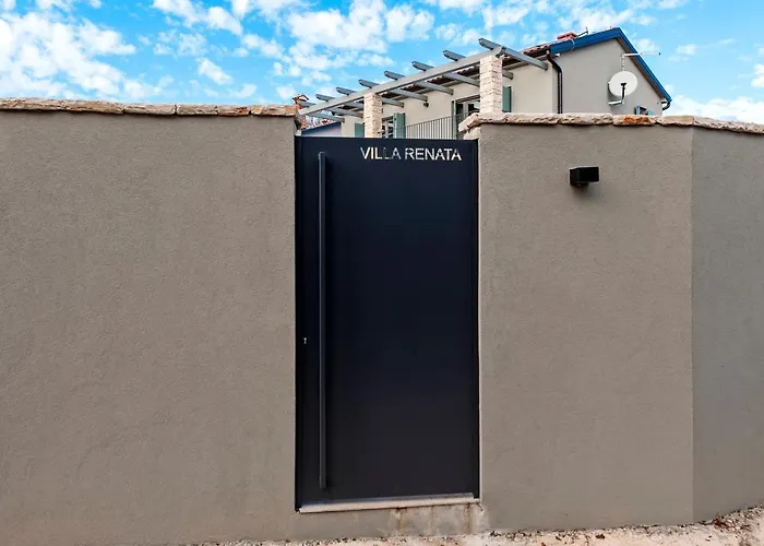 Art Renata With Pool & Sauna