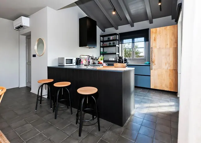 Art Renata With Pool & Sauna