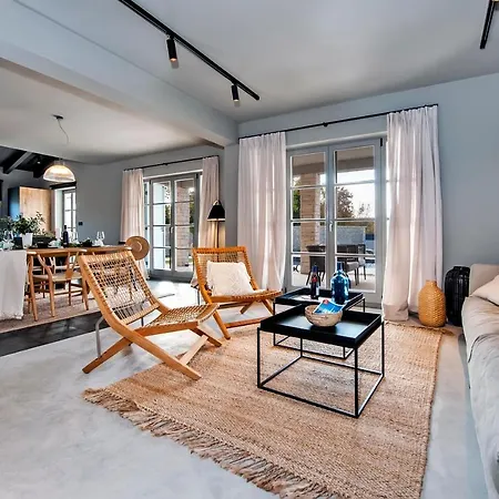 Art Renata With Pool & Sauna