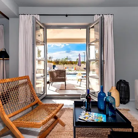 Art Renata With Pool & Sauna